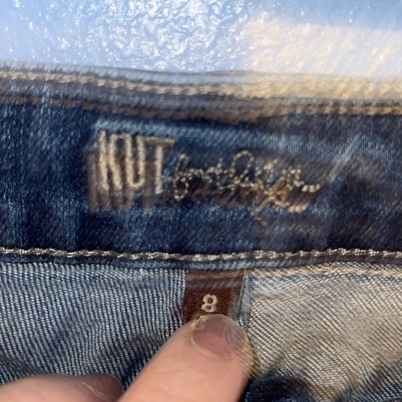 KUT from the Kloth boyfriend jeans - size 8. HH - Picture 5 of 5